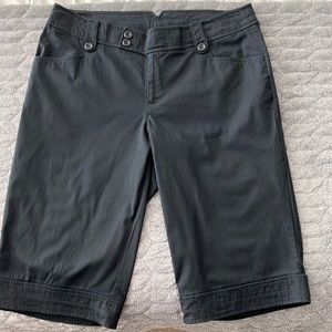 Black Venezia Shorts Size 18